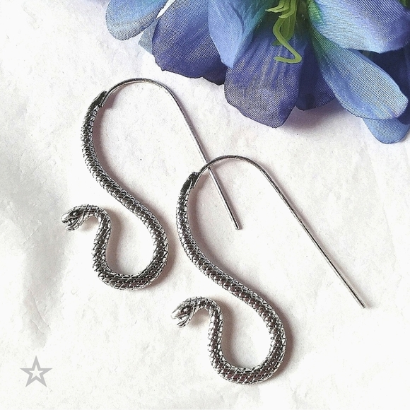 Jewelry - SNAKE EARRINGS - SILVERTONE - 2 1/4" LONG